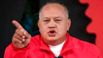 Cabello dice no hay posibilidad de que González Urrutia vaya a Venezuela a «juramentarse»