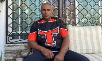 Los Toros despiden a José Offerman