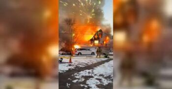 Explosión de fuegos artificiales destruyó dos casas en Massachusetts