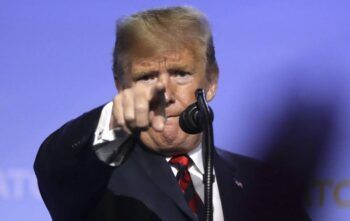 Trump reitera su intención de deportar a los indocumentados