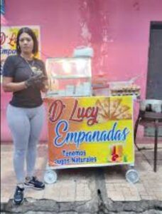 Asaltan a Lucy empanadas
