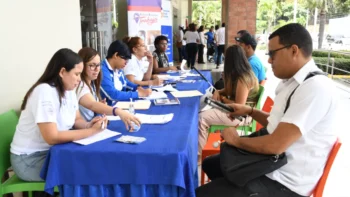 Proindustria realiza Feria de Empleo en la Zona Franca Esperanza