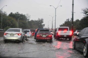Vaguada en altura provocará aguaceros este domingo en el interior del país