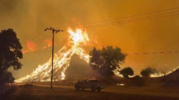 Miles de evacuados por nuevo incendio en Los Ángeles