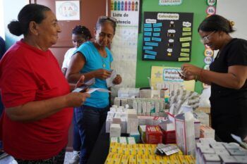 Supérate realiza operativo de servicios en Dajabón