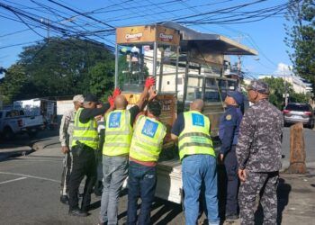 Alcaldía DN recupera espacios públicos en la Zona Universitaria