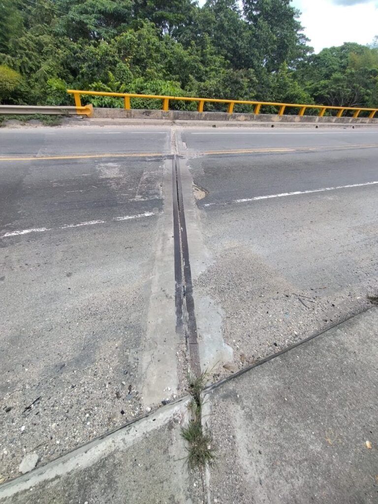 MOPC anuncia reparación juntas de expansión del puente en autopista Juan Pablo
