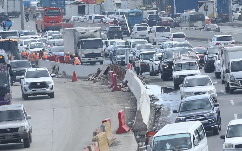 Eliminan muros obstruían paso kilómetro 9