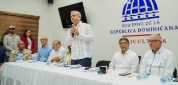 Juramentan a Iván Hernández Guzmán como director de Intabaco