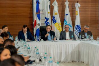 Ejecutan proyectos por 650 millones de dólares