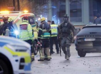 Diez muertos en tiroteo en escuela para adultos en Suecia