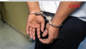 Policía arresta a hombre por suplantación de identidad