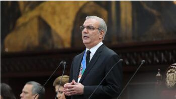 Presidente Abinader refuerza la inversión en el deporte