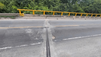 Cierran puente sobre río Cachón por reparación