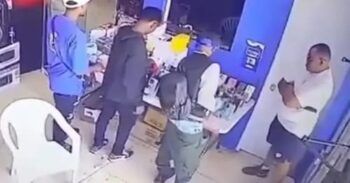 Cinco haitianos asaltan negocio en Los Mina