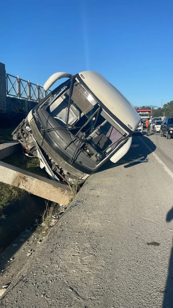 Cuatro heridos durante accidente en la 6 de Noviembre