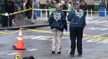 Hombre fue incendiado mientras caminaba en  New York