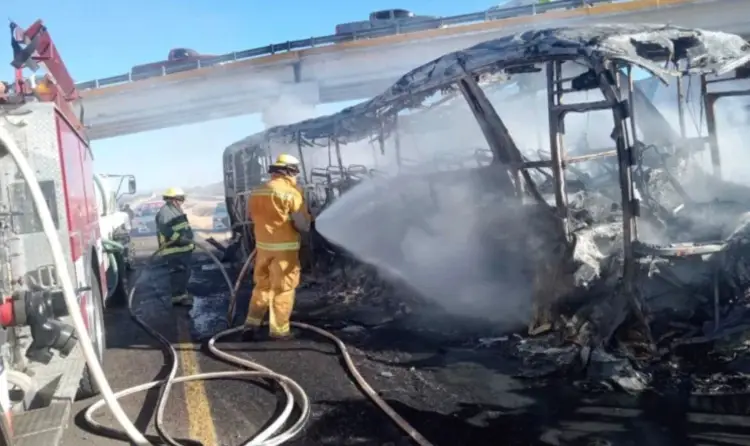 Al menos 32 muertos en México tras accidentes de transito