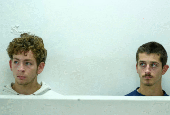 Arrestan dos adolescentes por contrabando de hormigas