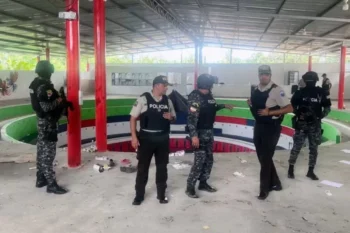 Pelea de gallos termina en pelea humana con 12 muertos