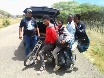 Detienen hombre transportando haitianos indocumentados en Montecristi