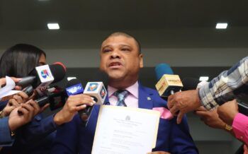 Diputado PRD sostiene Gobierno improvisa con tema haitiano