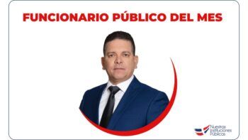 Rafael Cruz es reconocido como Funcionario Público del Mes