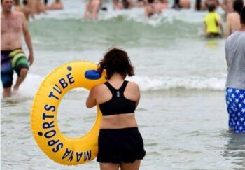 Cinco muertos en playa de Australia