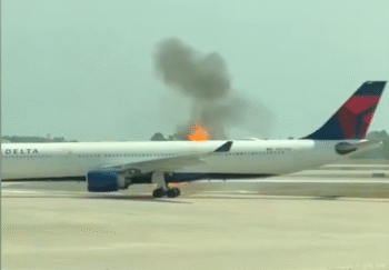 Evacúan avión de Delta Airlines en Orlando por incendio en motor