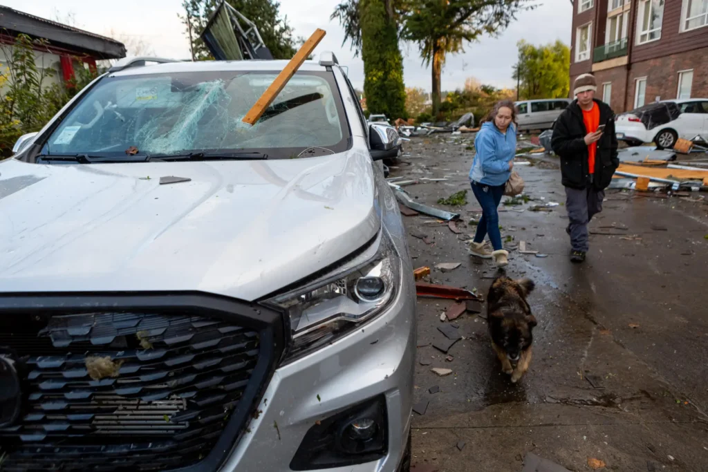 Al menos ocho heridos tras tornado en Chile