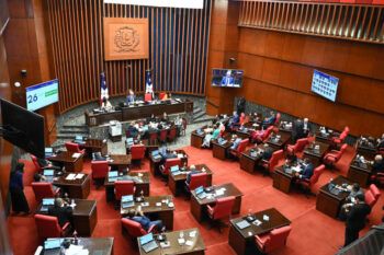 Senado aprueba préstamos por un monto de 275 millones de dólares