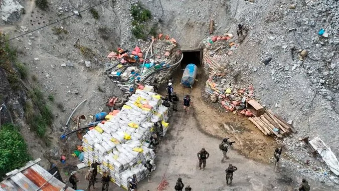Hallan muertos a los 13 trabajadores de mina de oro que estaban secuestrados en Perú