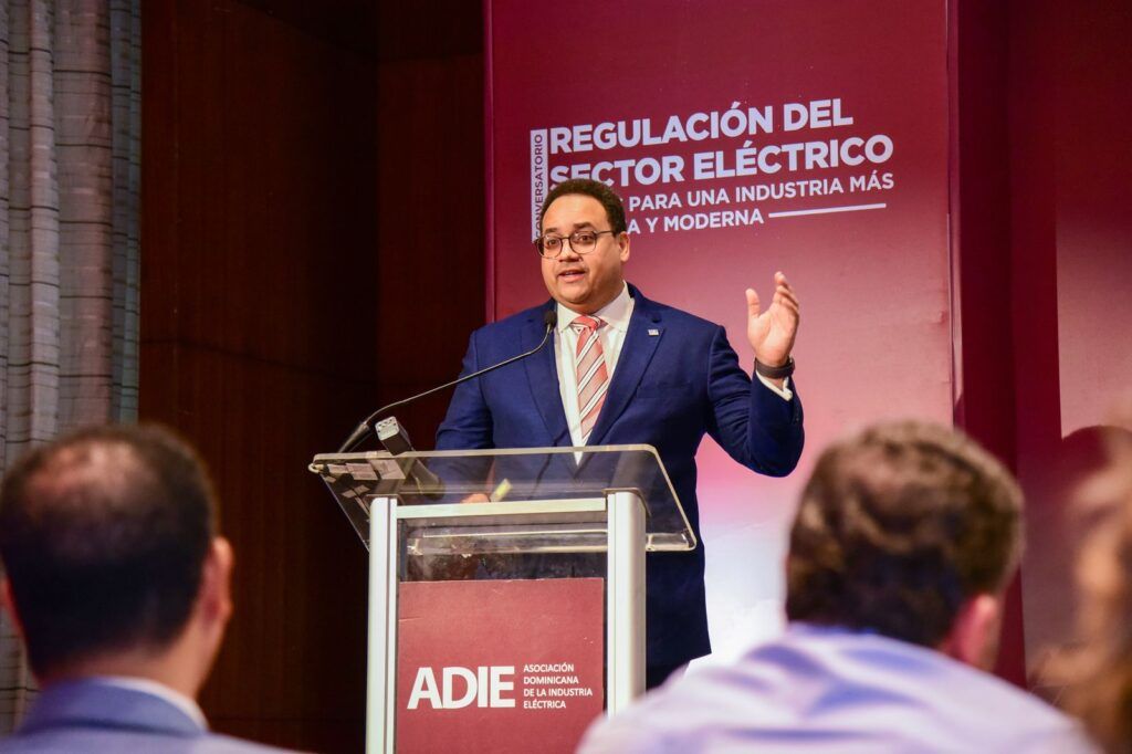 Superintendente de Electricidad destaca la SIE ha emitido un total de 20 reglamentos desde el año 2022 hasta la fecha