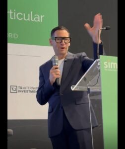 Edward De Valle II destaca en España el potencial de RD para la inversión inmobiliaria y el turismo