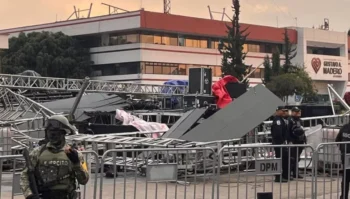 Siete heridos tras colapso de estructura donde Alicia Villarreal tenía concierto en México