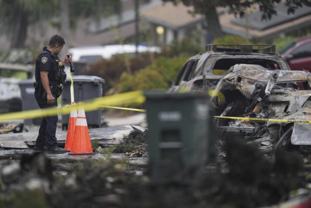Varios muertos al estrellarse una avioneta en vecindario de San Diego