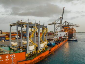 DP World Dominicana fortalece su capacidad operativa con la incorporación de tres nuevas grúas RTG