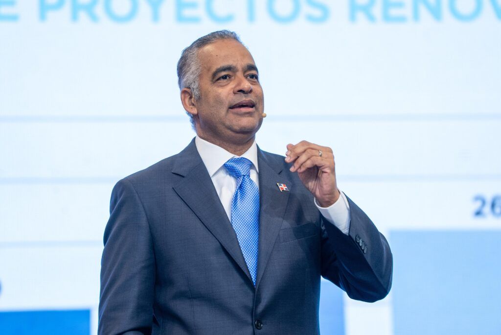 Ministro Joel Santos saluda resolución de la Junta Monetaria favorece financiamiento energético en moneda extranjera