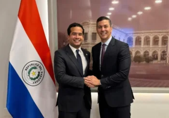 Presidente de Paraguay recibe a Omar Fernández