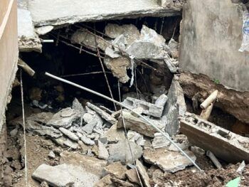 Colapso de cañada provoca desplome de viviendas en Los Guaricanos