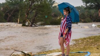 Al menos 32 muertos tras inundaciones en Texas