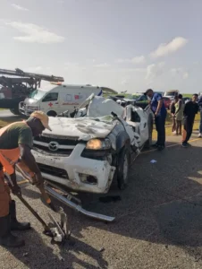 Dos muertos y 4 heridos durante accidente en autopista del Coral