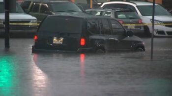 Miles de personas sin luz y inundaciones en Nueva York y New Jersey tras tormentas