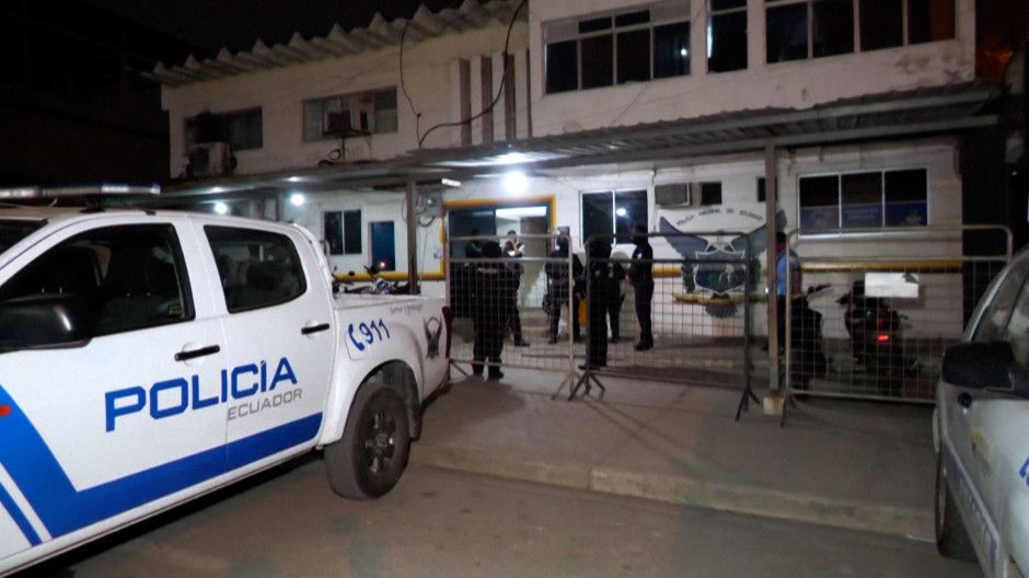 Asesinan nueve personas mientras jugaban billar en Ecuador