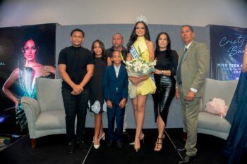Cristy Baret, Miss Teen Mundial RD, se despide rumbo a El Salvador