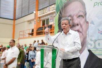 Leonel asegura que el país ha retrocedido “al siglo 19”