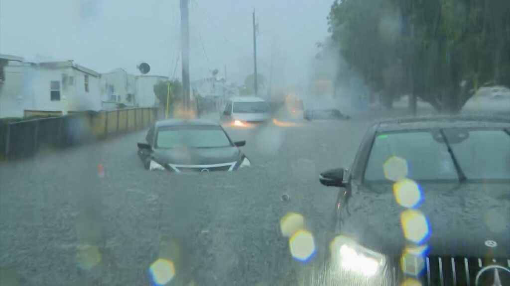 Florida se prepara para lluvias intensas