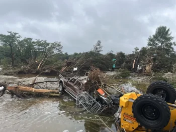 Suben a 59 los muertos tras inundaciones en Texas