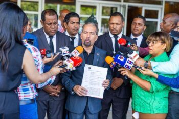 Efemérides Patrias formaliza acusación contra los que ultrajaron el Himno Nacional