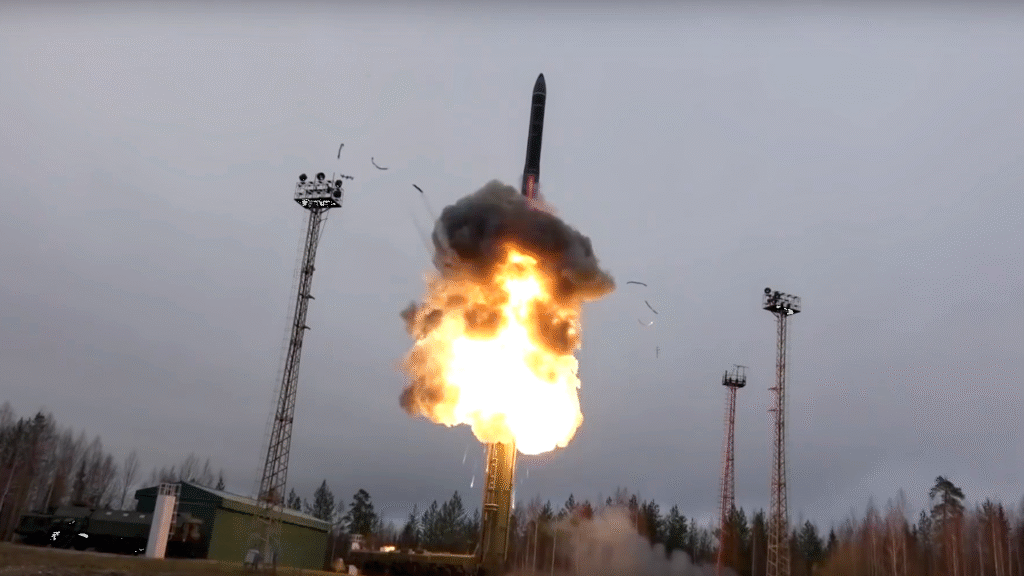 Rusia y EE.UU. en alerta por escalada nuclear y declaraciones provocadoras